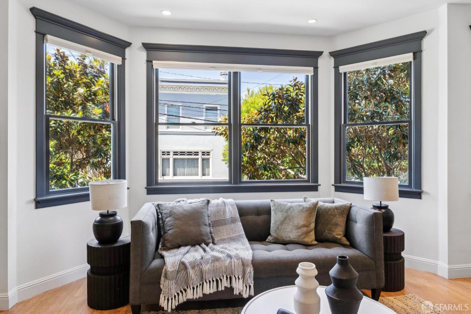 Photo #2: 426133817 Listing: Photo #2