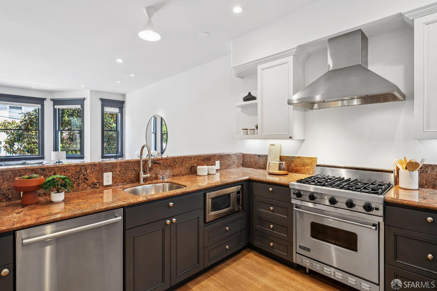 Photo #16: 426133817 Listing: Photo #16