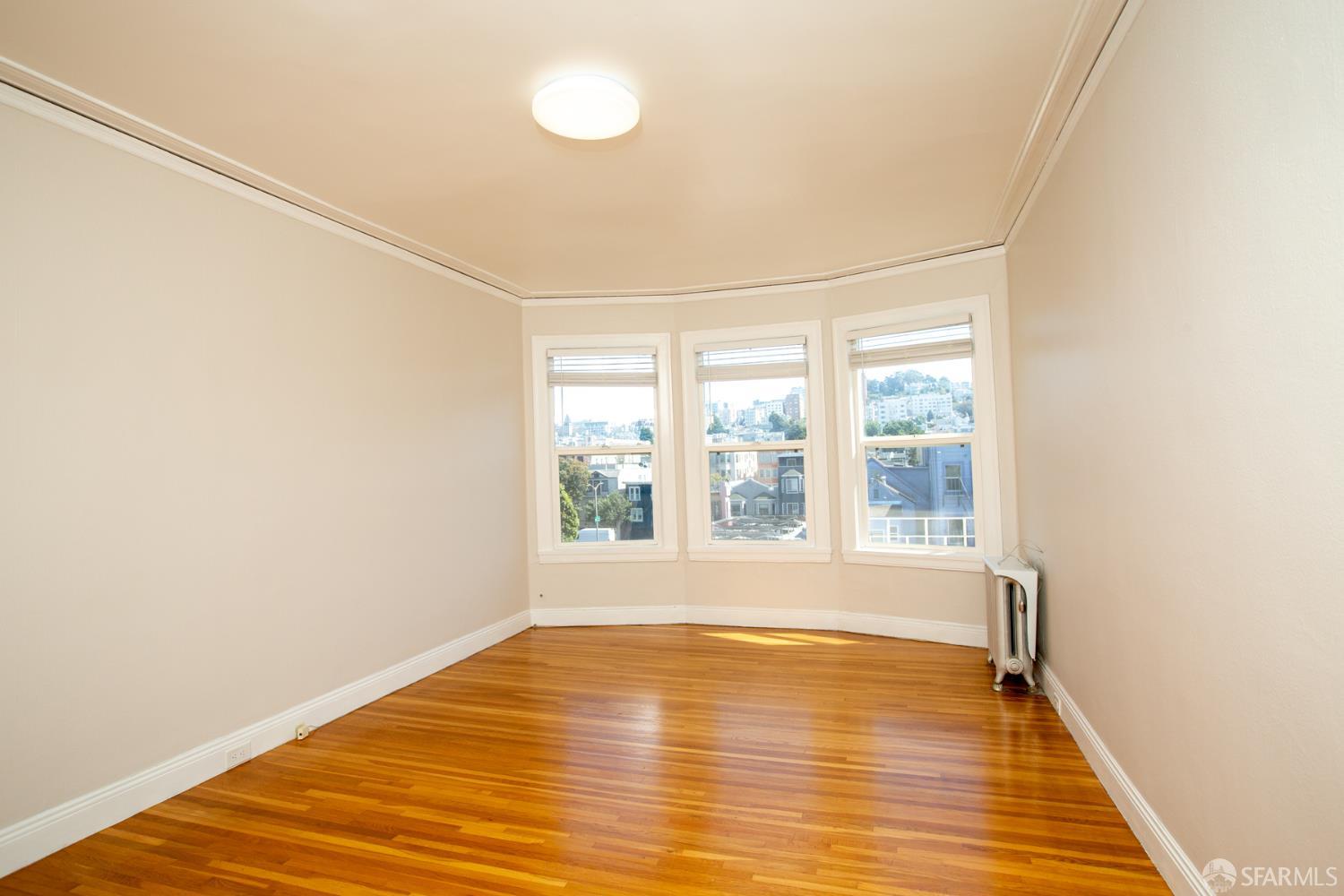 1565 Chestnut Street # 33