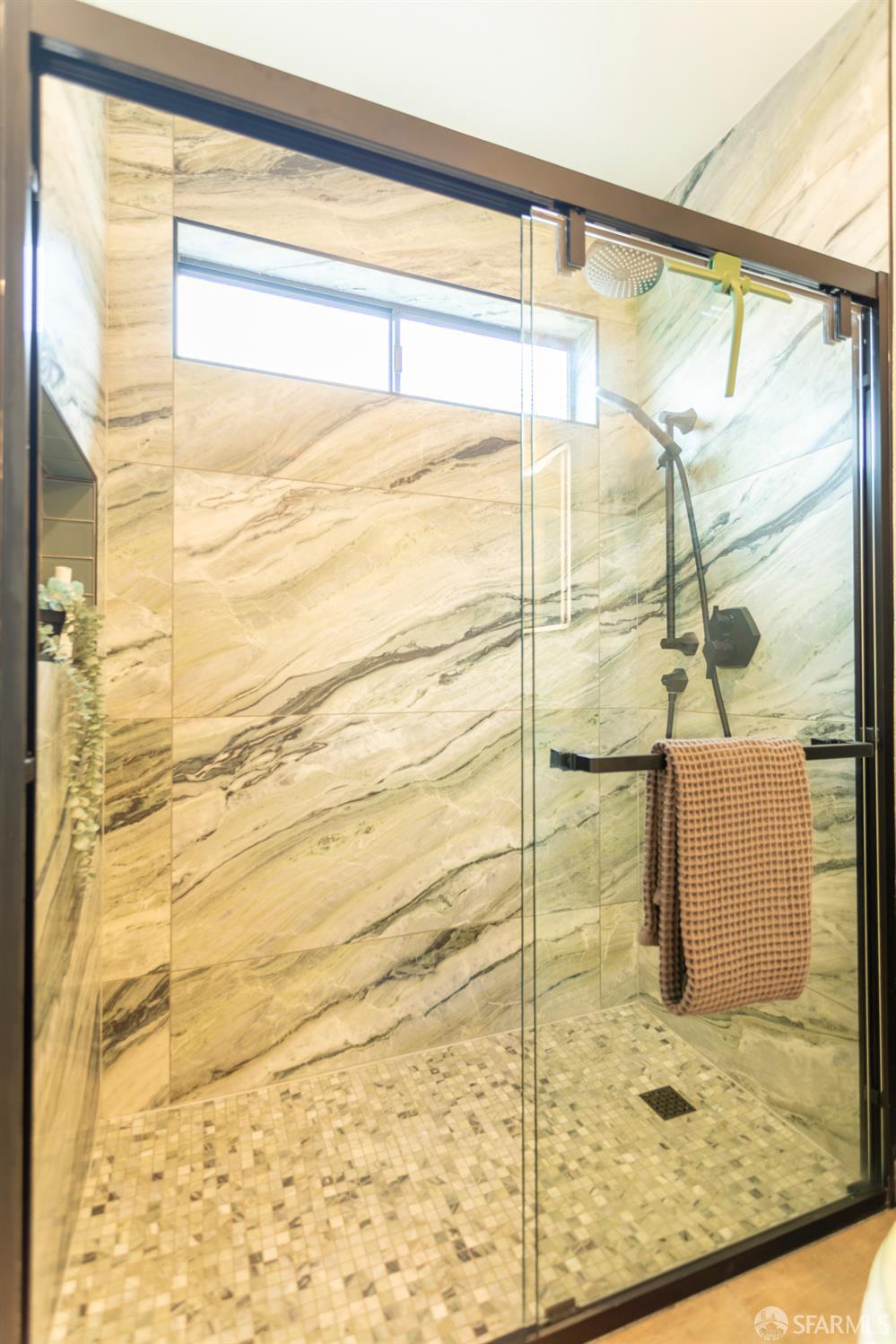 Photo #31: 426134709 Listing: Photo #31