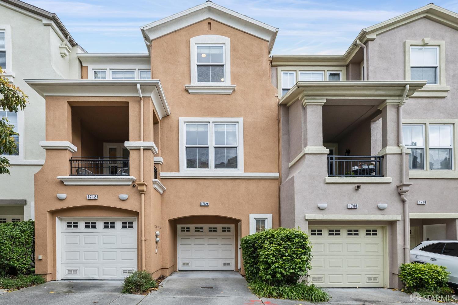Photo #1: 426135226 Listing: Photo #1