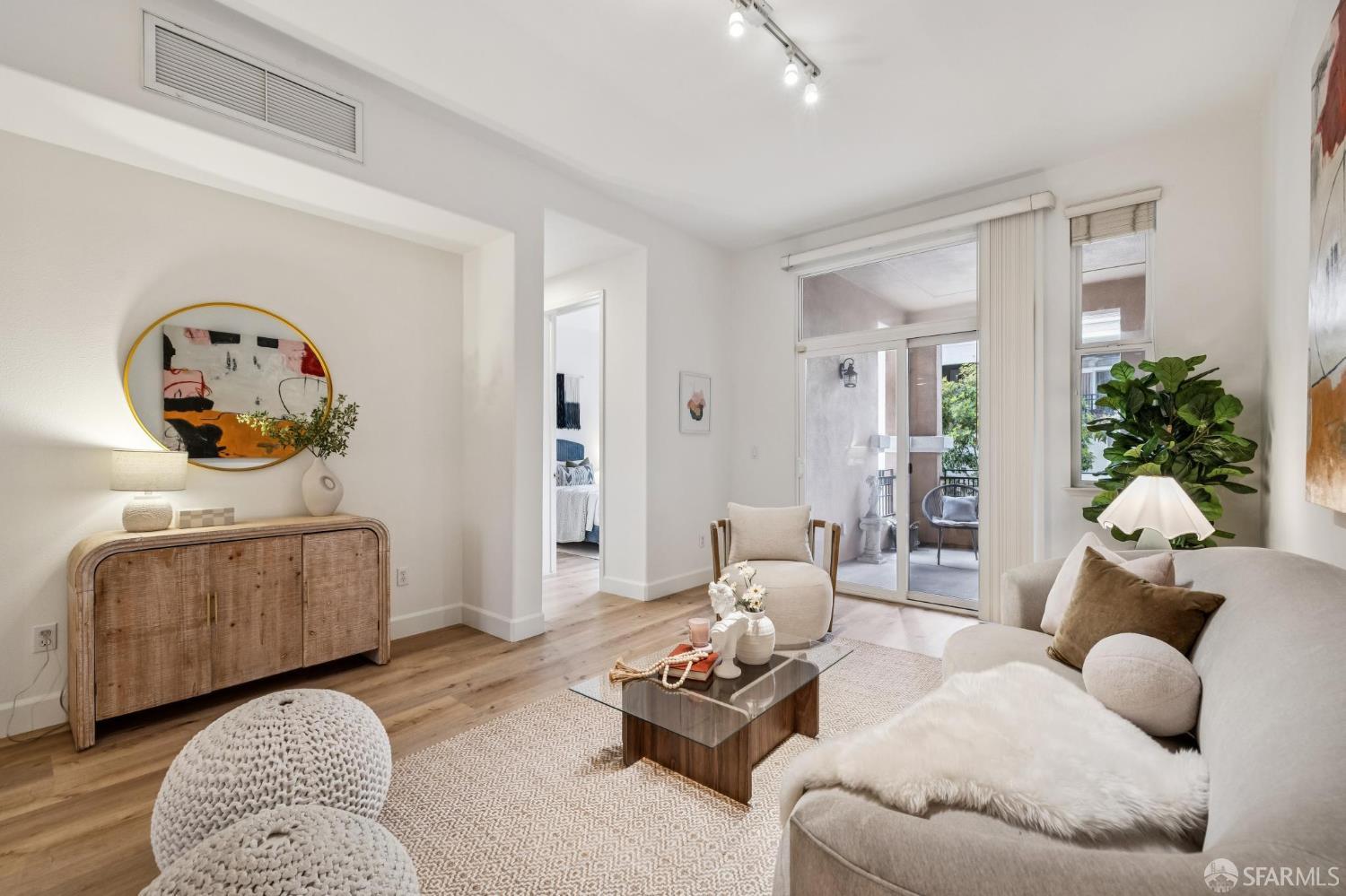 Photo #13: 426135226 Listing: Photo #13
