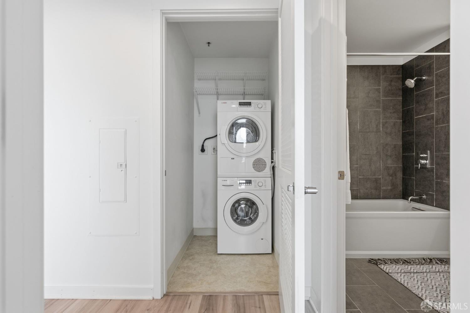 Photo #6: 426134646 Listing: Photo #6