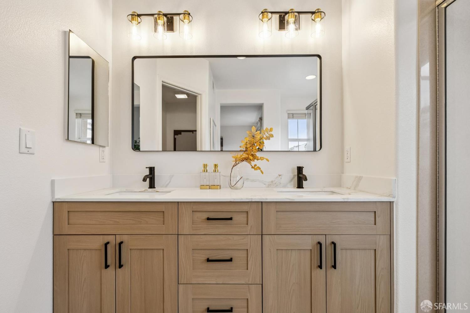 Photo #35: 426135226 Listing: Photo #35