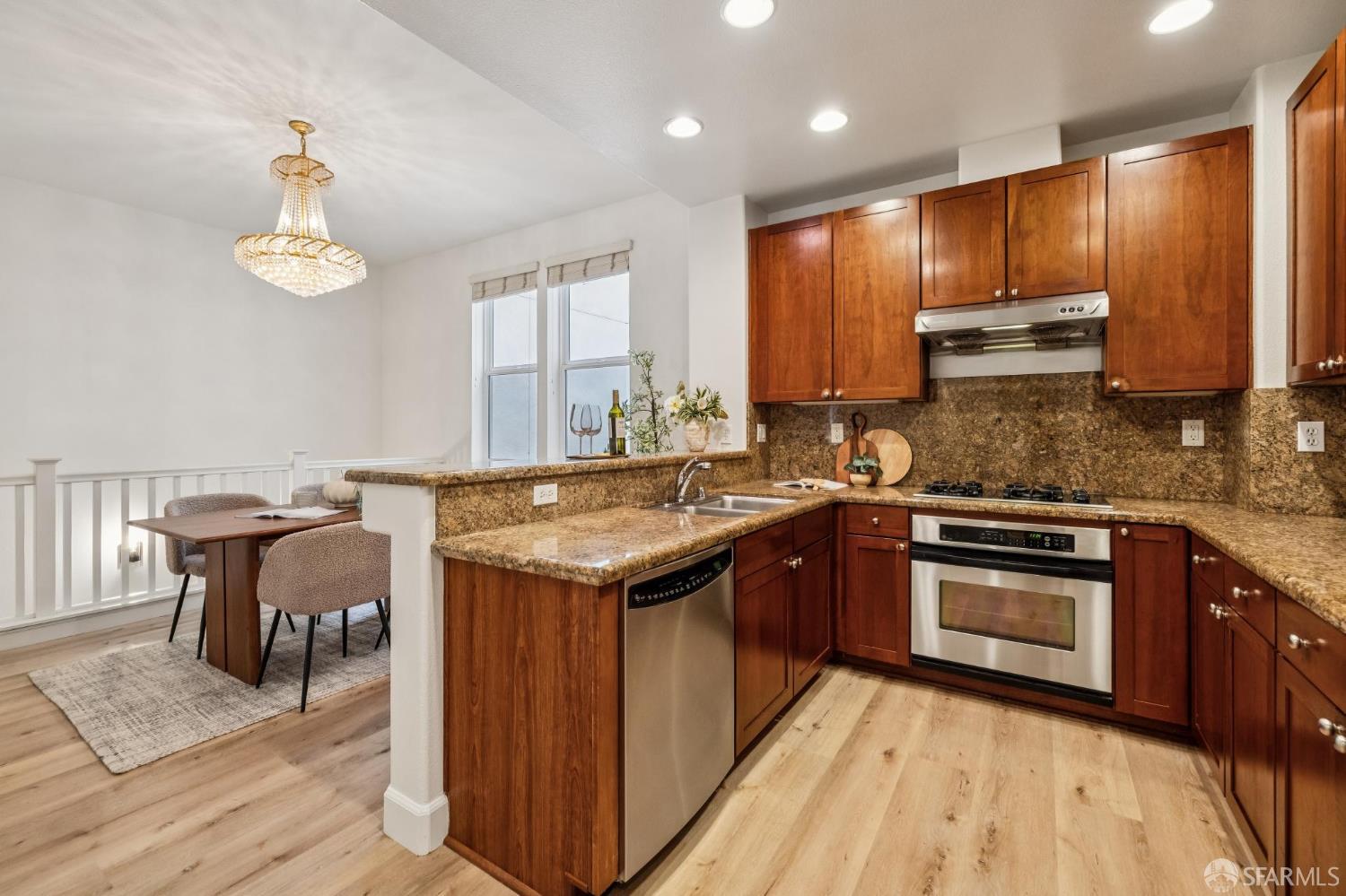 Photo #7: 426135226 Listing: Photo #7