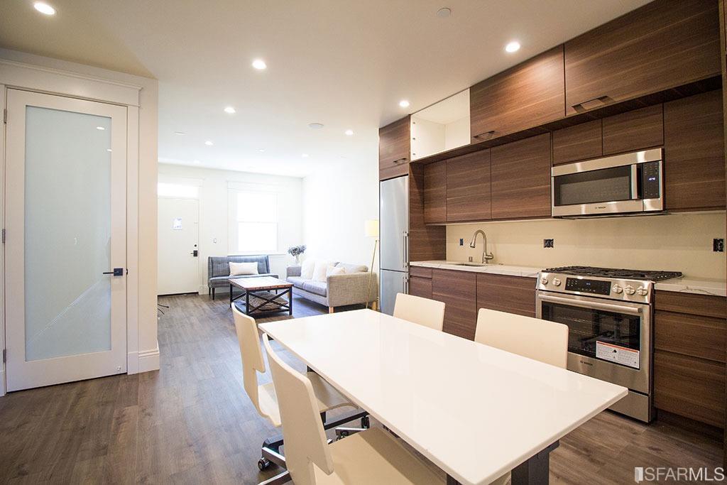 648 Lombard Street Unit: 1/2