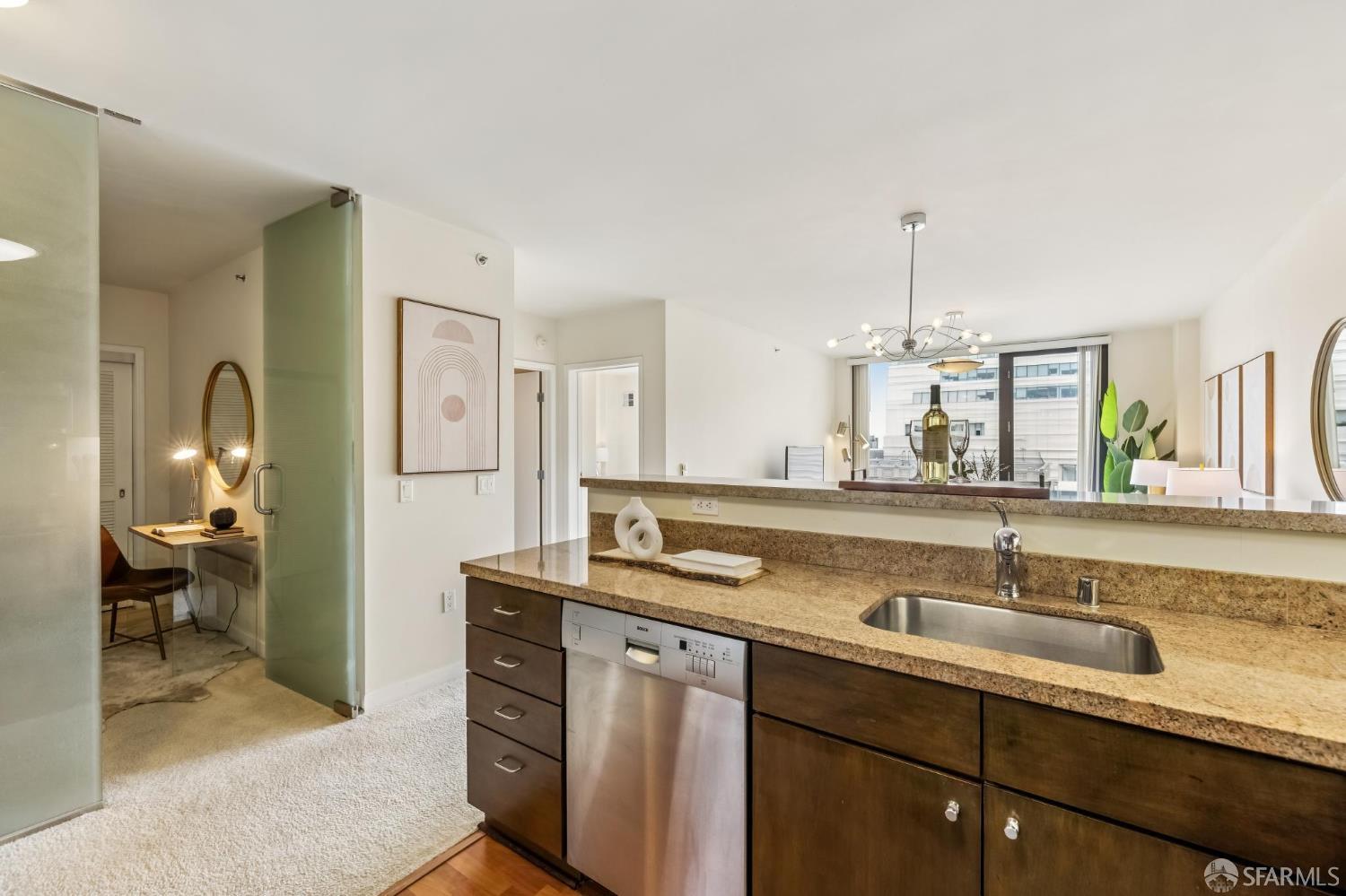 Photo #6: 426134825 Listing: Photo #6