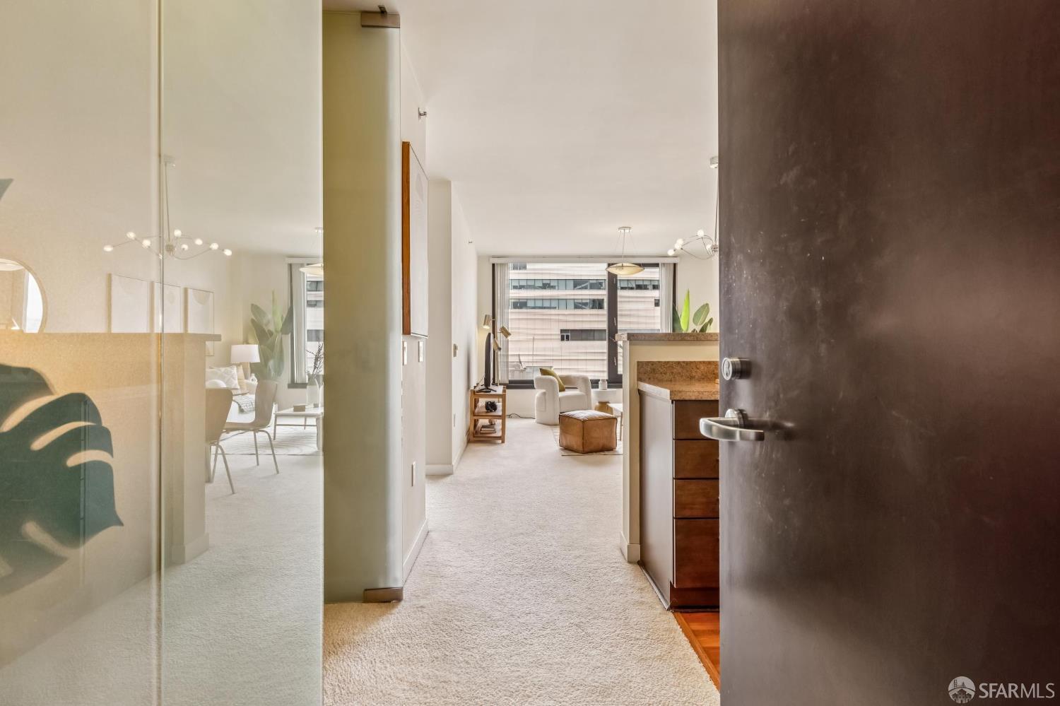Photo #2: 426134825 Listing: Photo #2