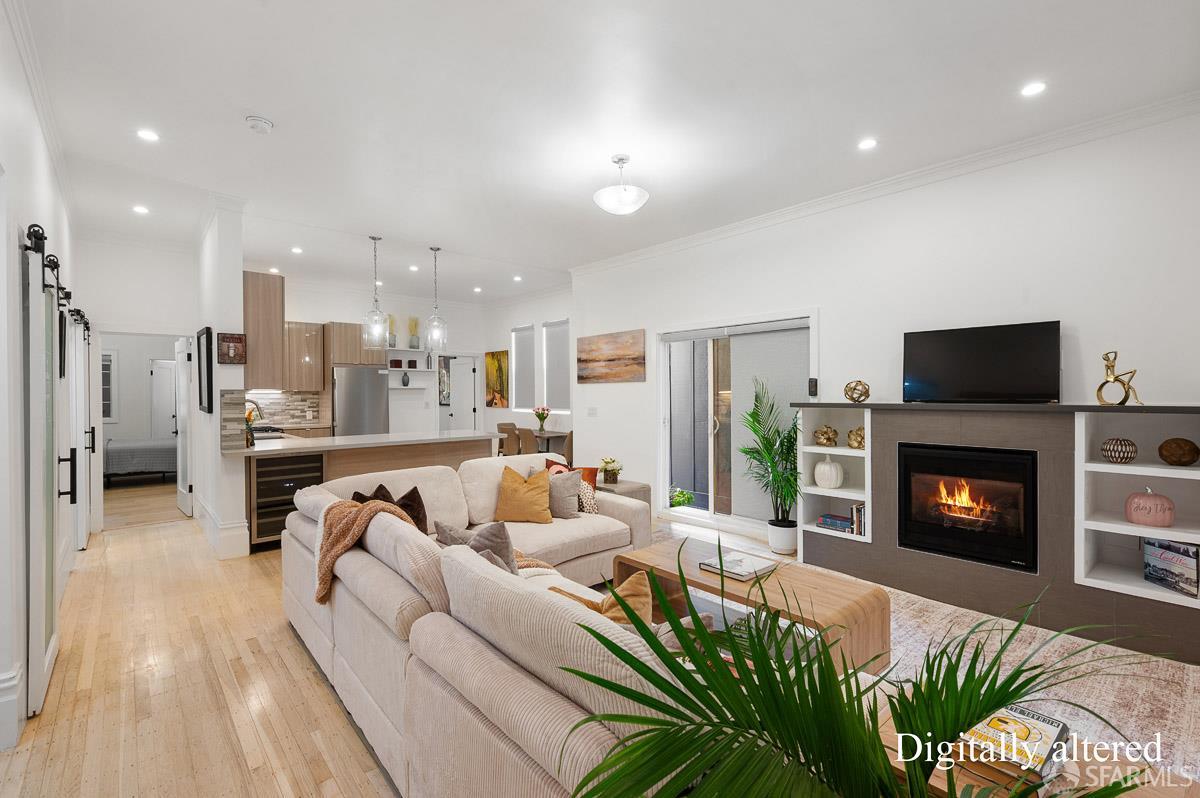 Photo #2: 426135538 Listing: Photo #2