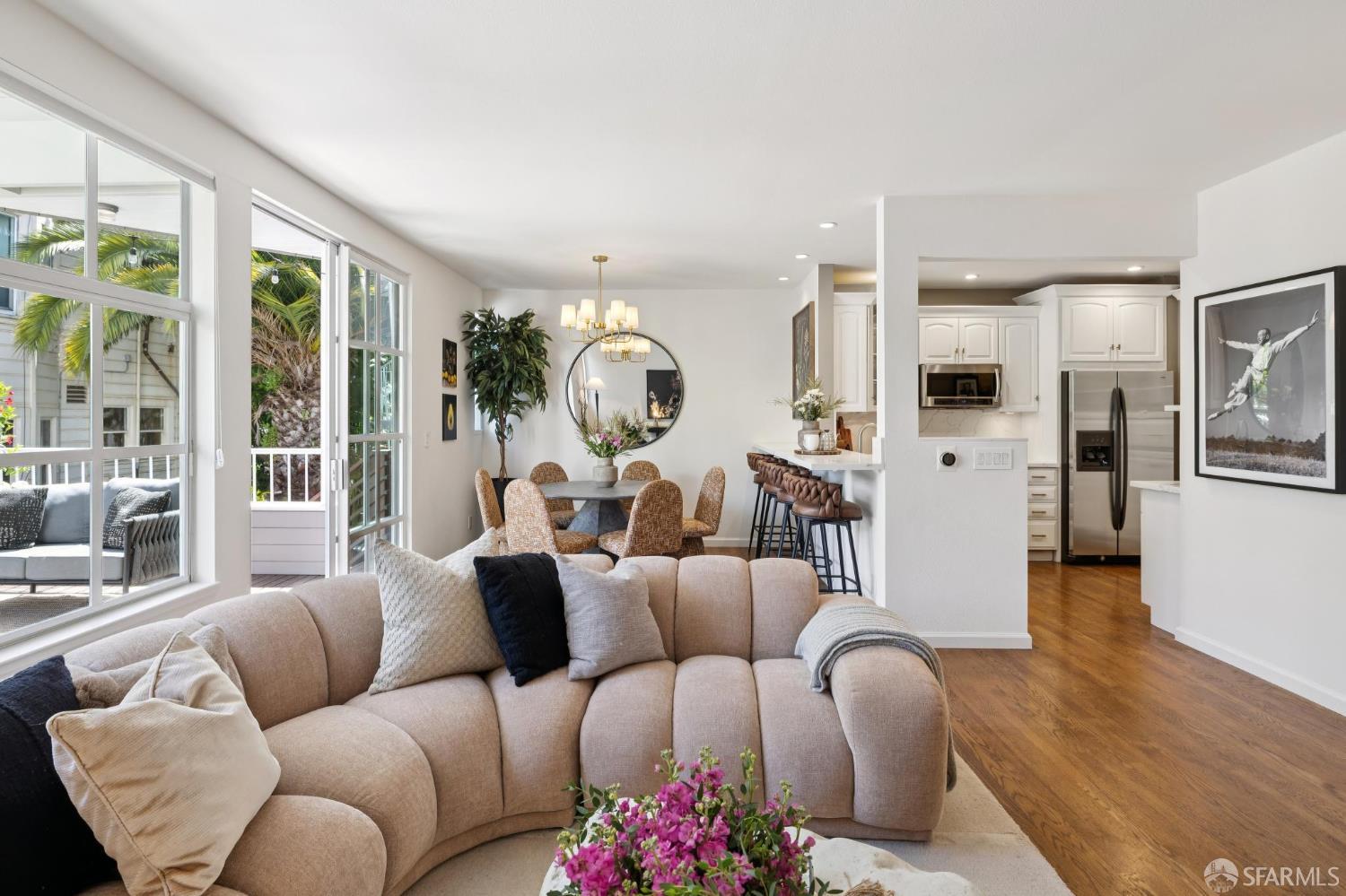 Photo #2: 426135531 Listing: Photo #2