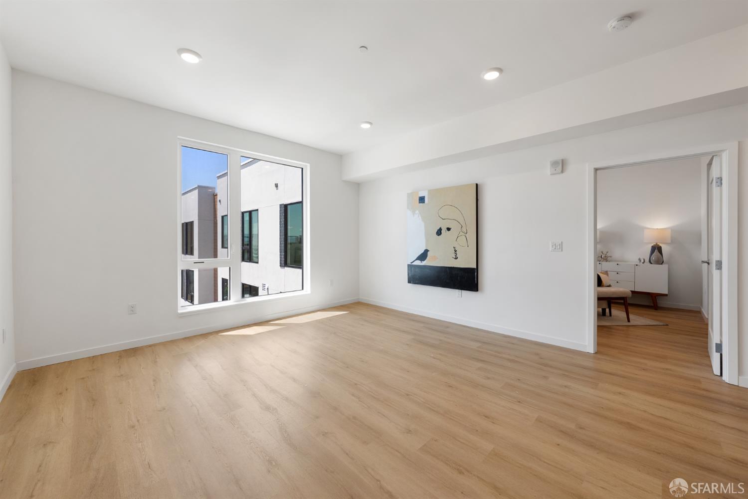 Photo #5: 426135547 Listing: Photo #5