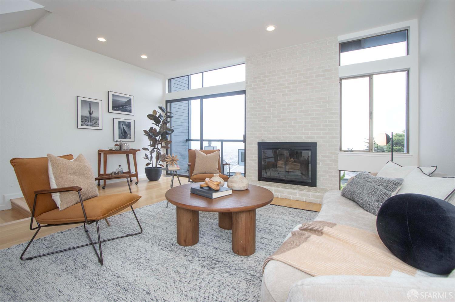 Photo #4: 426135827 Listing: Photo #4