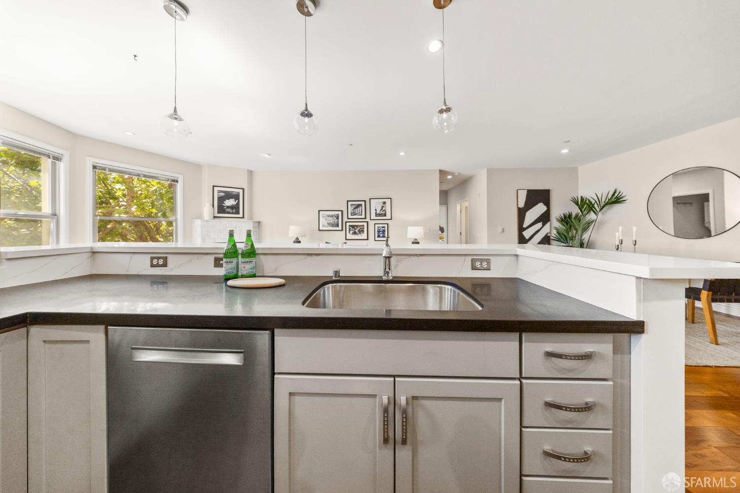 Photo #10: 426132566 Listing: Photo #10