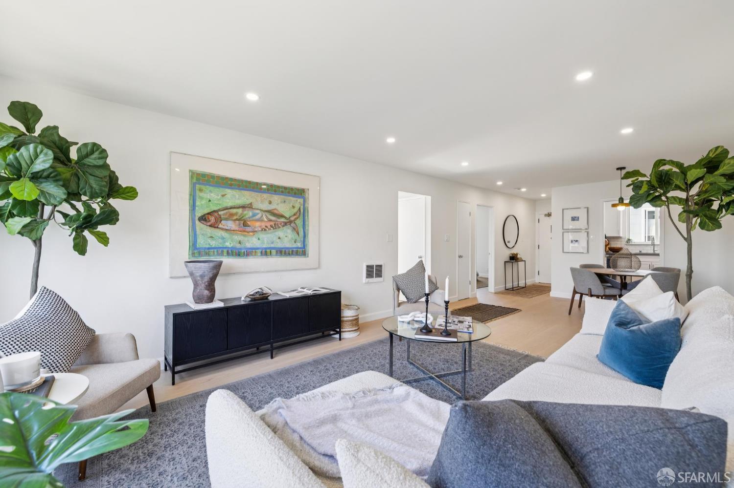 Photo #2: 426135768 Listing: Photo #2