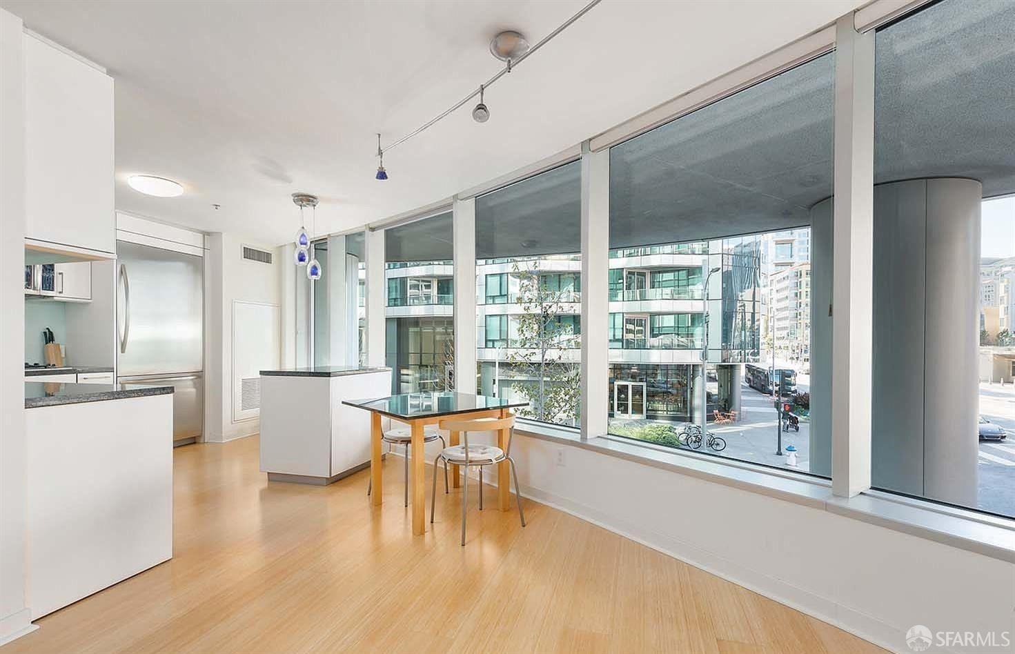 301 Main Street # 3E