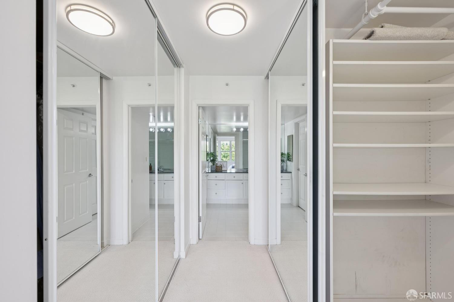 Photo #17: 426136212 Listing: Photo #17