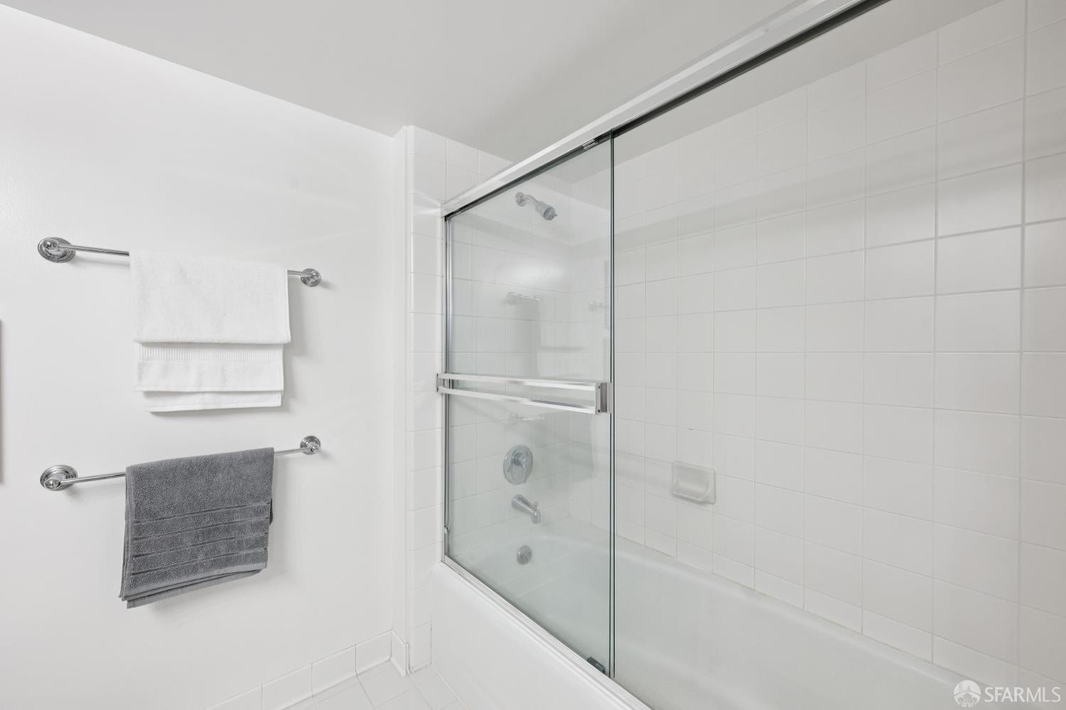 Photo #20: 426136212 Listing: Photo #20