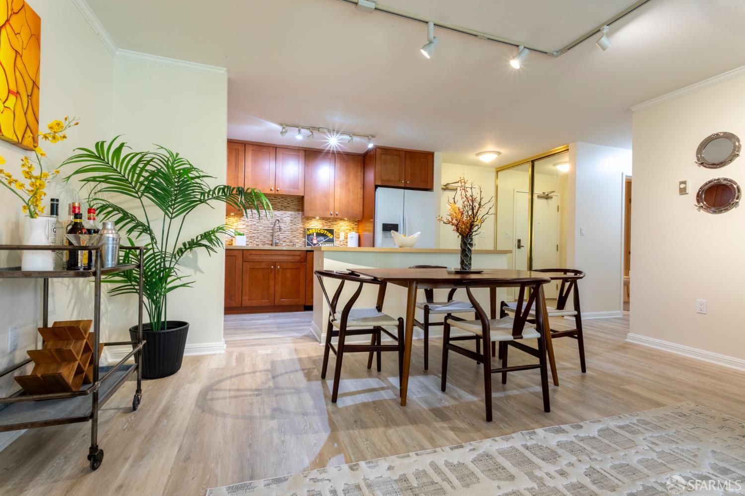 Photo #9: 426136254 Listing: Photo #9