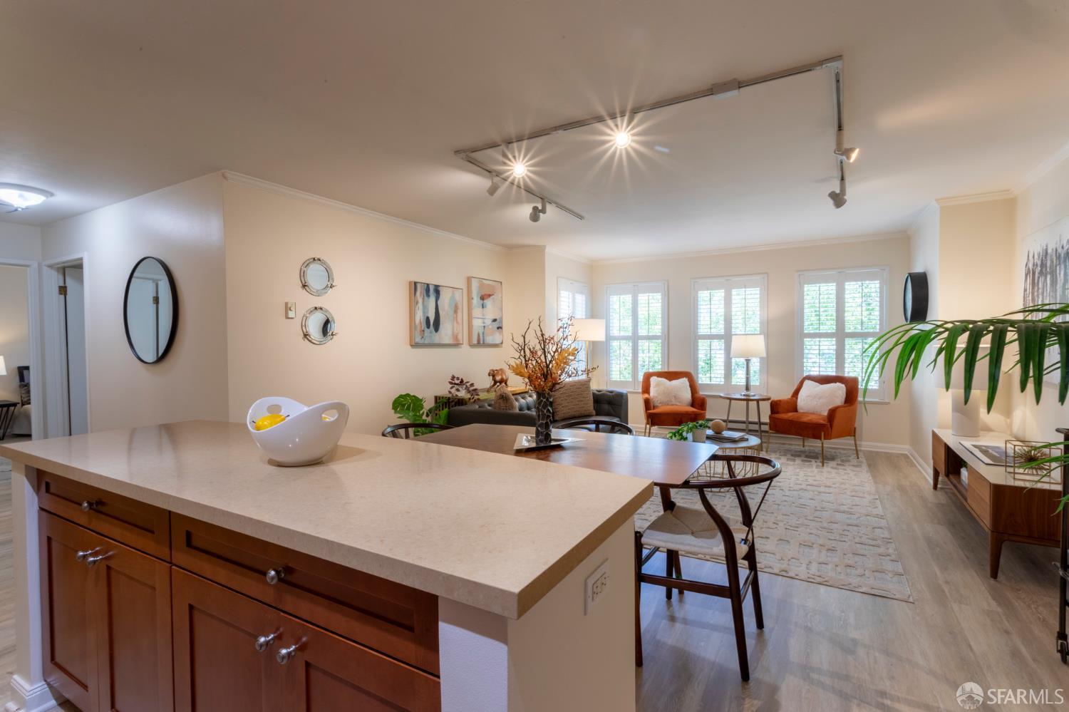 Photo #5: 426136254 Listing: Photo #5