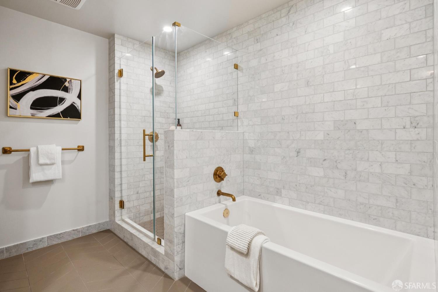 Photo #29: 426136351 Listing: Photo #29