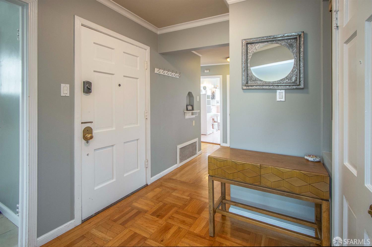 Photo #3: 426136279 Listing: Photo #3