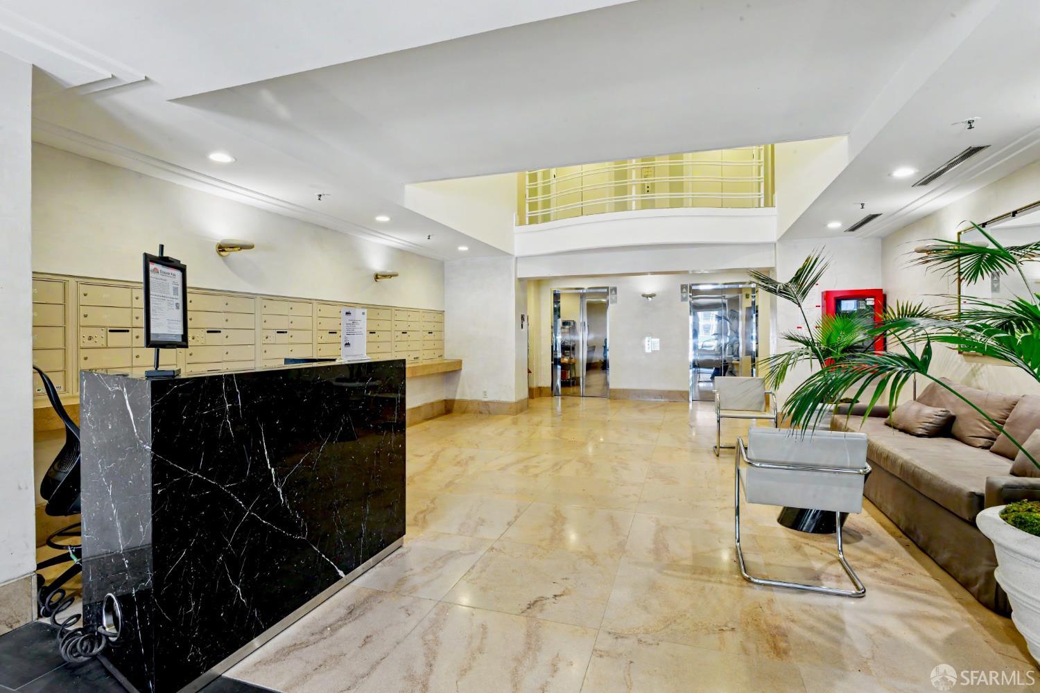 Photo #3: 426135725 Listing: Photo #3