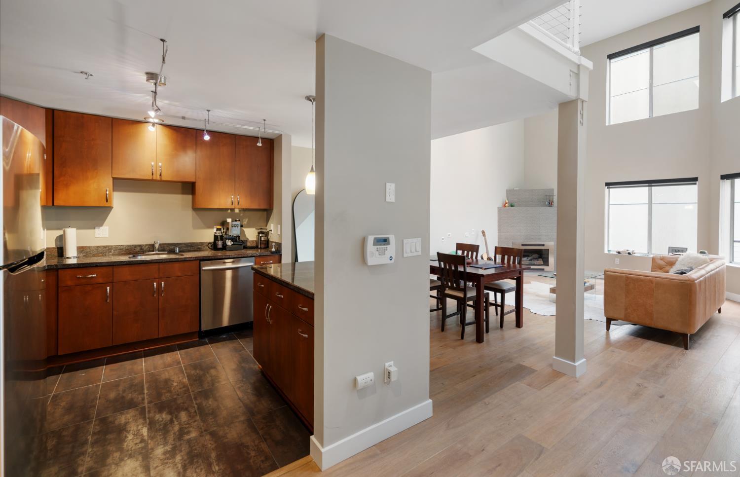 Photo #15: 426136749 Listing: Photo #15