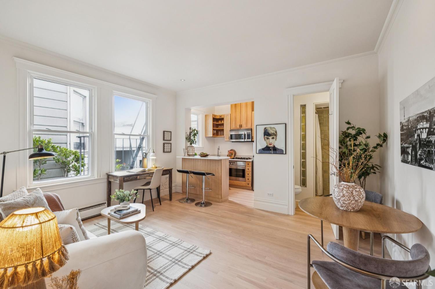 Photo #3: 426136918 Listing: Photo #3