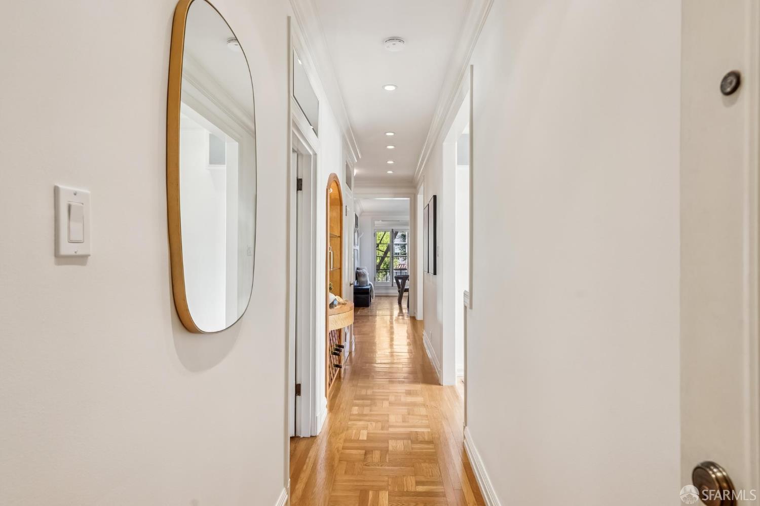 Photo #2: 426135652 Listing: Photo #2