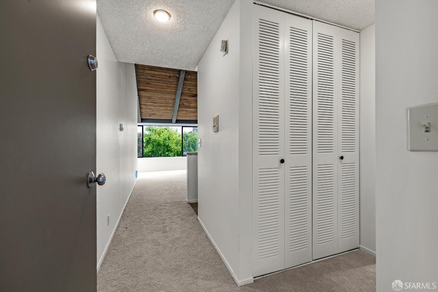 Photo #9: 426132806 Listing: Photo #9
