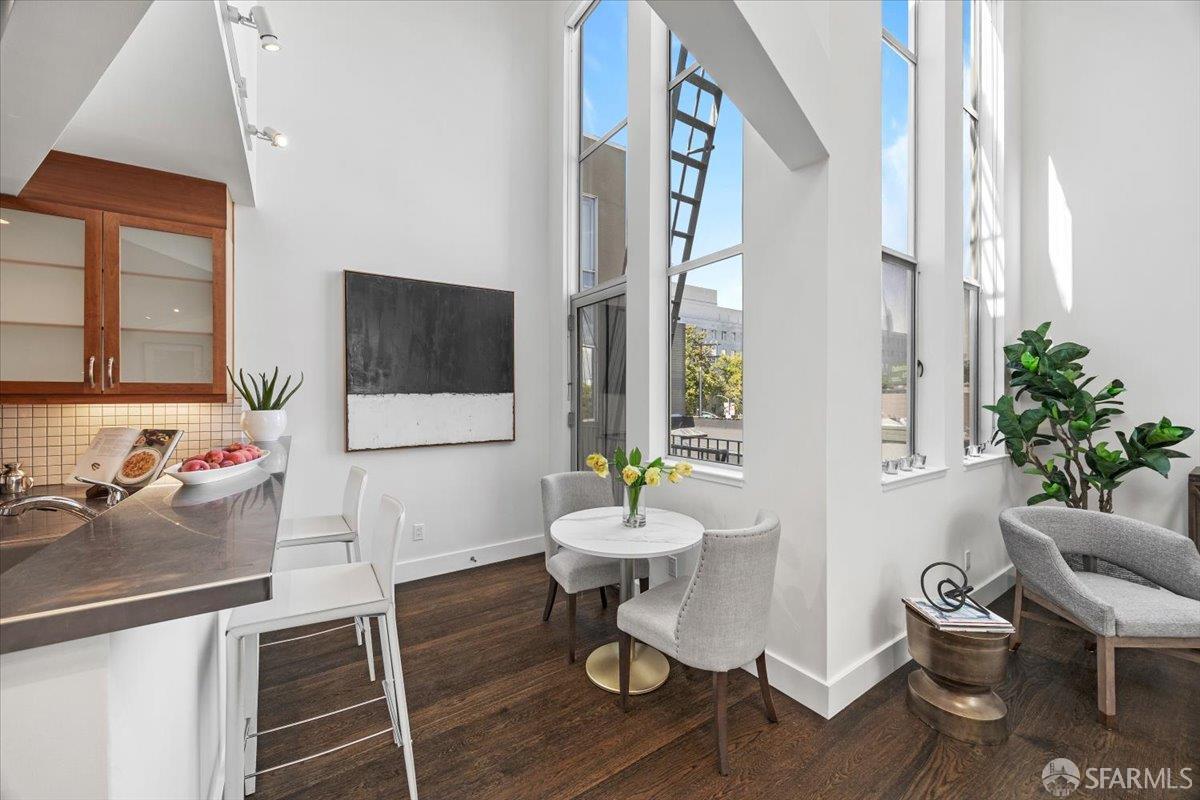 Photo #11: 426136665 Listing: Photo #11