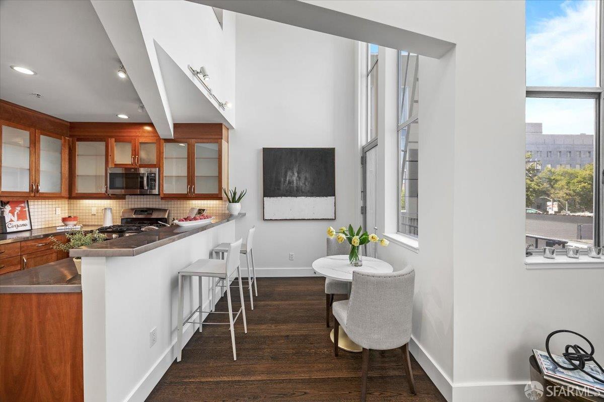 Photo #12: 426136665 Listing: Photo #12