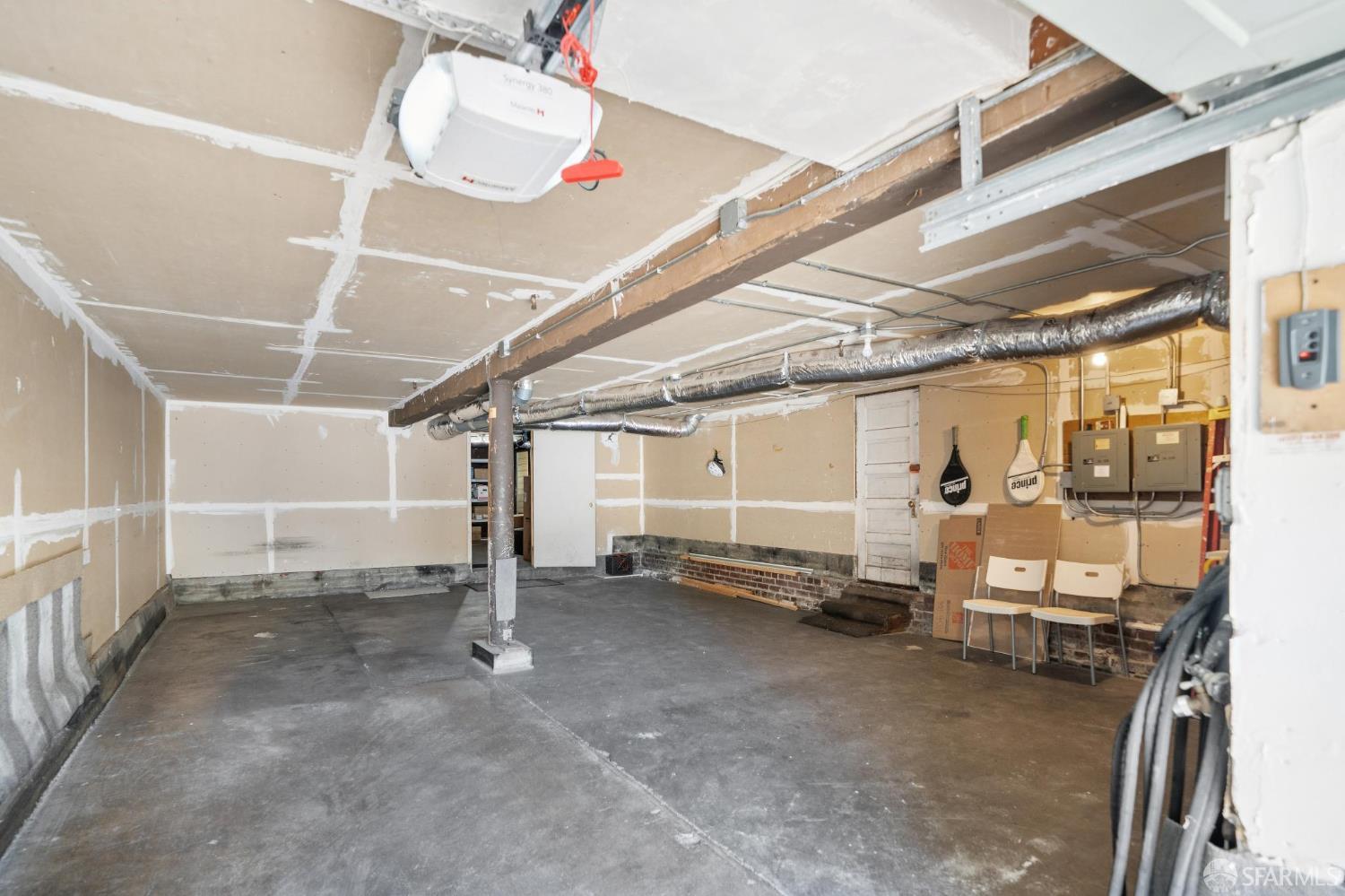 Photo #81: 426136826 Listing: Photo #81