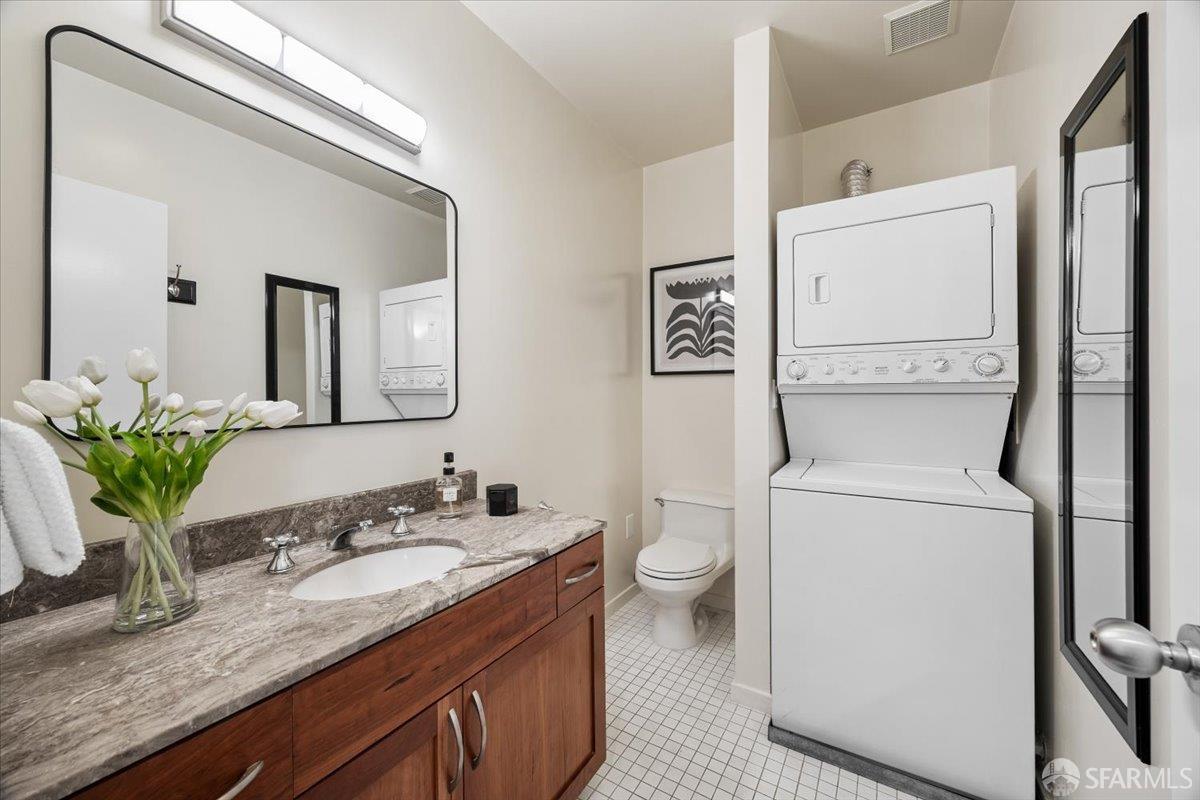 Photo #22: 426136665 Listing: Photo #22