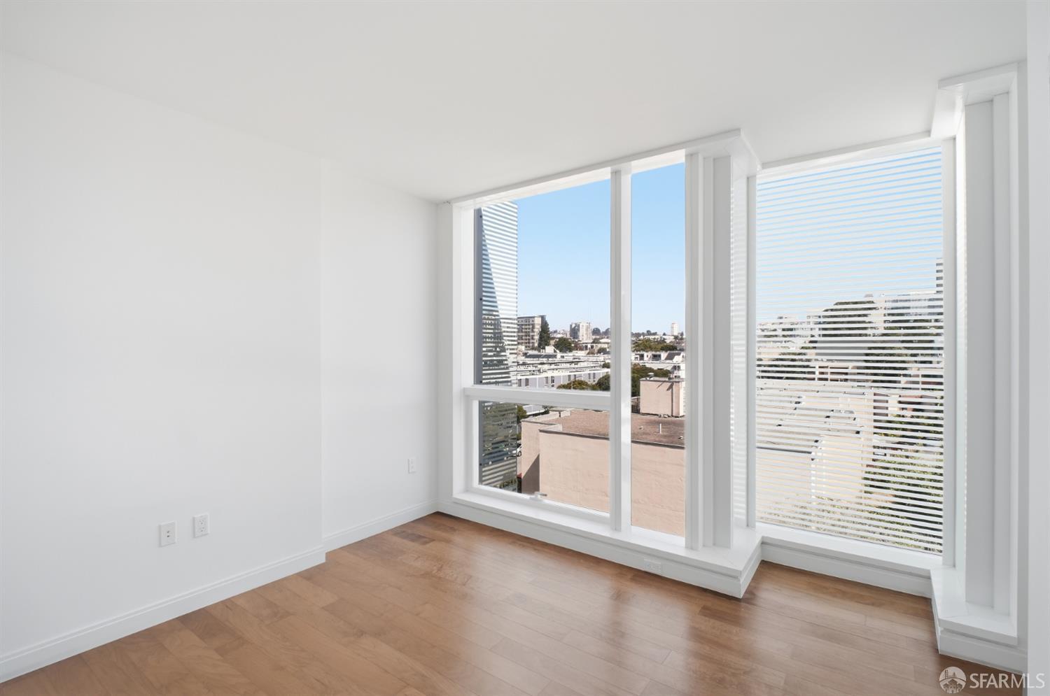 Photo #11: 426127768 Listing: Photo #11