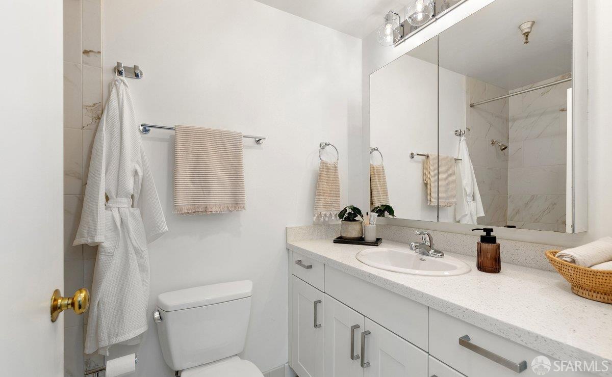 Photo #32: 426136626 Listing: Photo #32