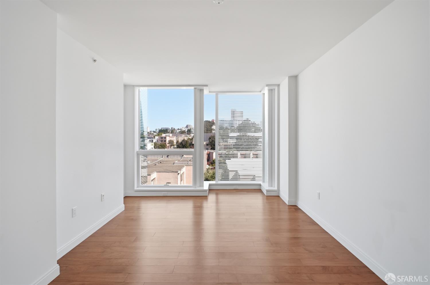Photo #6: 426127768 Listing: Photo #6