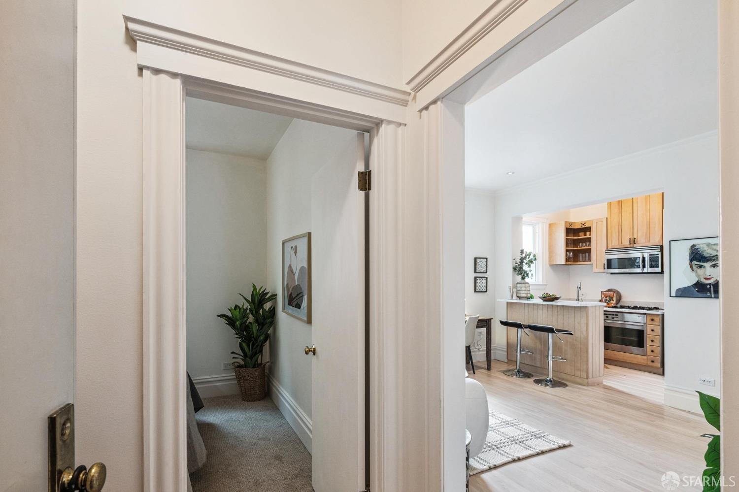 Photo #2: 426136918 Listing: Photo #2