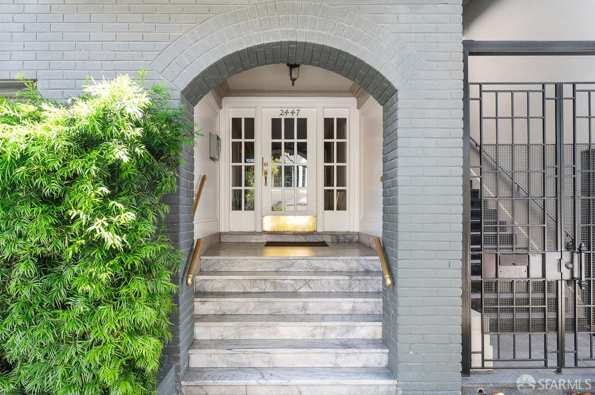 Photo #2: 426137299 Listing: Photo #2