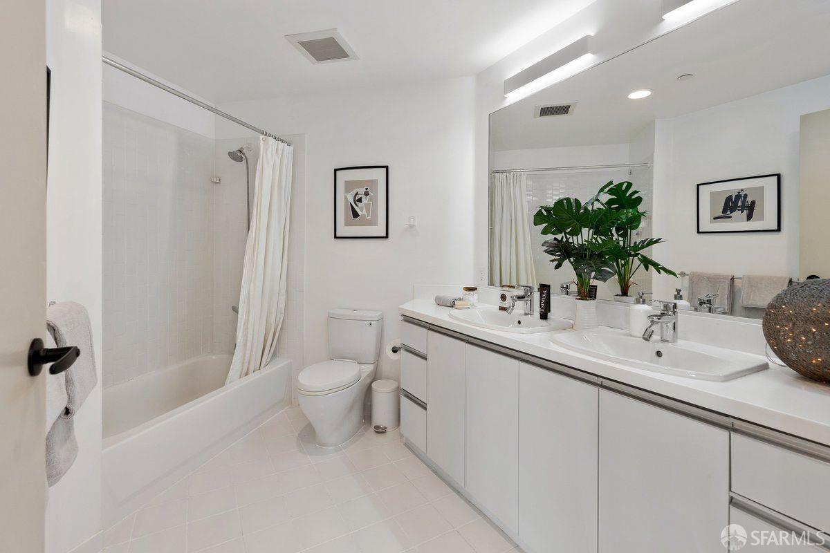 Photo #17: 426136520 Listing: Photo #17