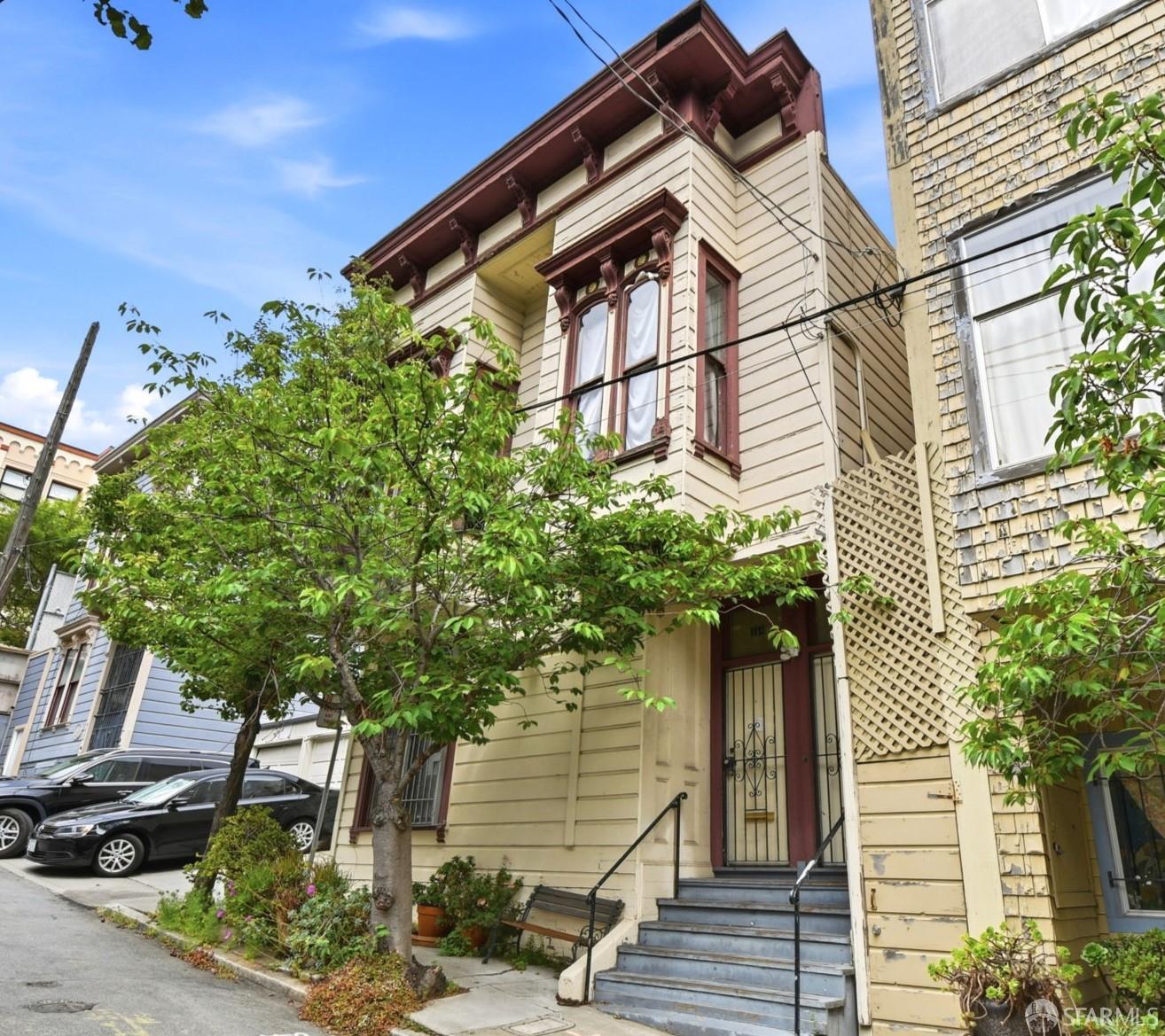 438-440 Lily Street