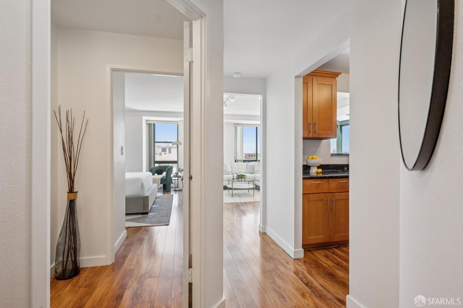 Photo #3: 426137378 Listing: Photo #3