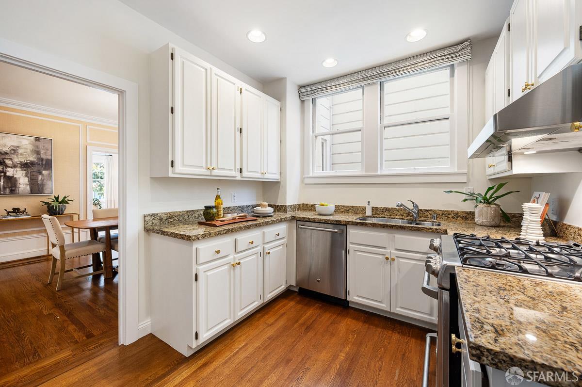 Photo #11: 426137299 Listing: Photo #11