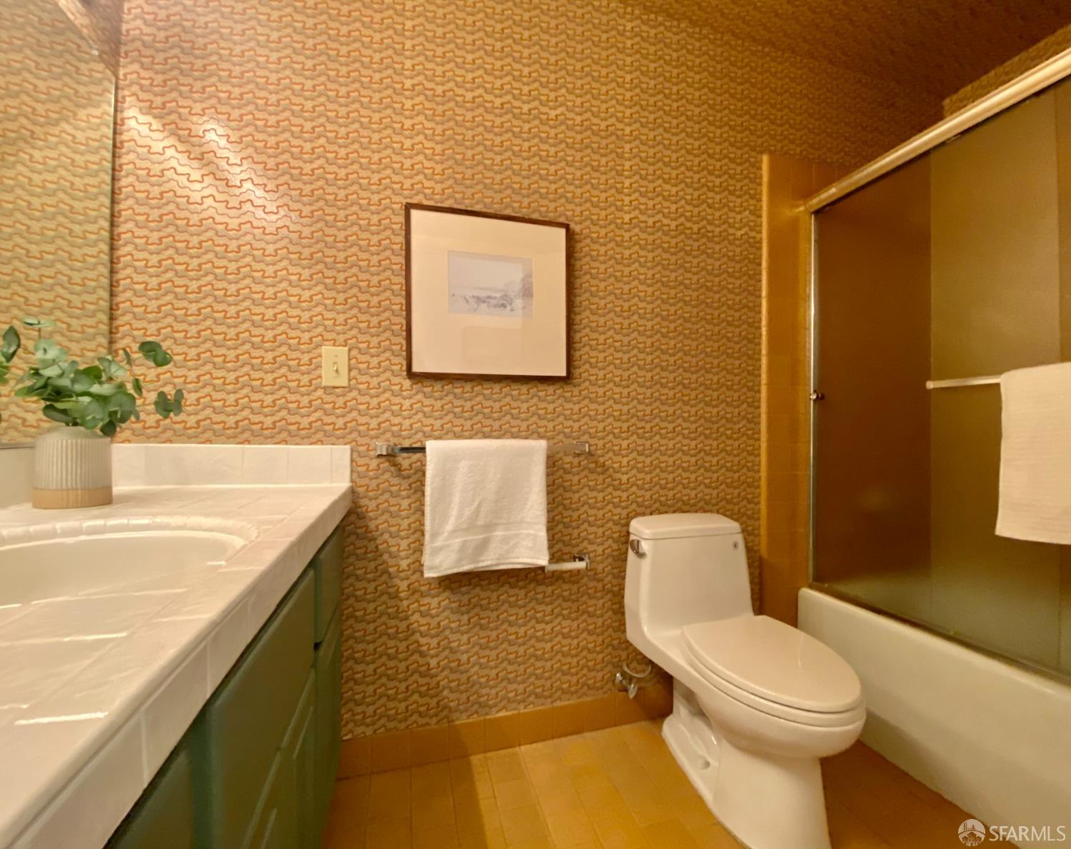 Photo #10: 426135552 Listing: Photo #10