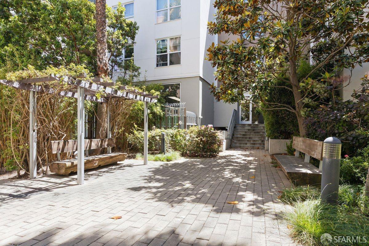 Photo #36: 426136520 Listing: Photo #36