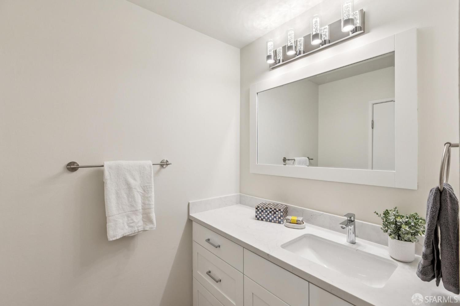 Photo #38: 426137549 Listing: Photo #38