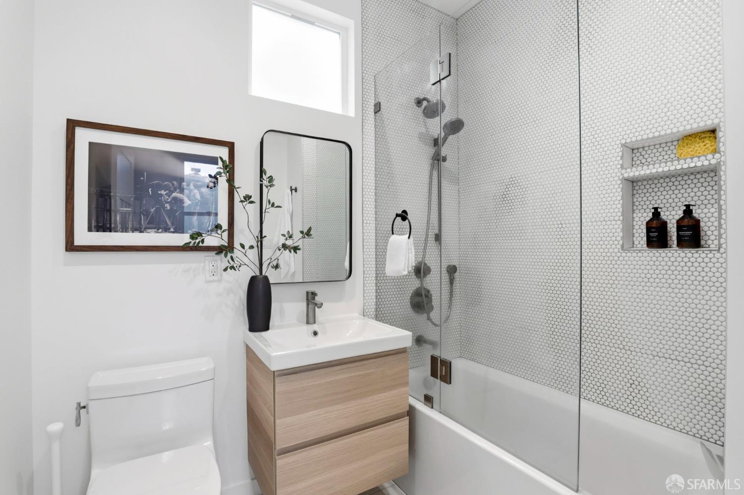 Photo #19: 426137822 Listing: Photo #19