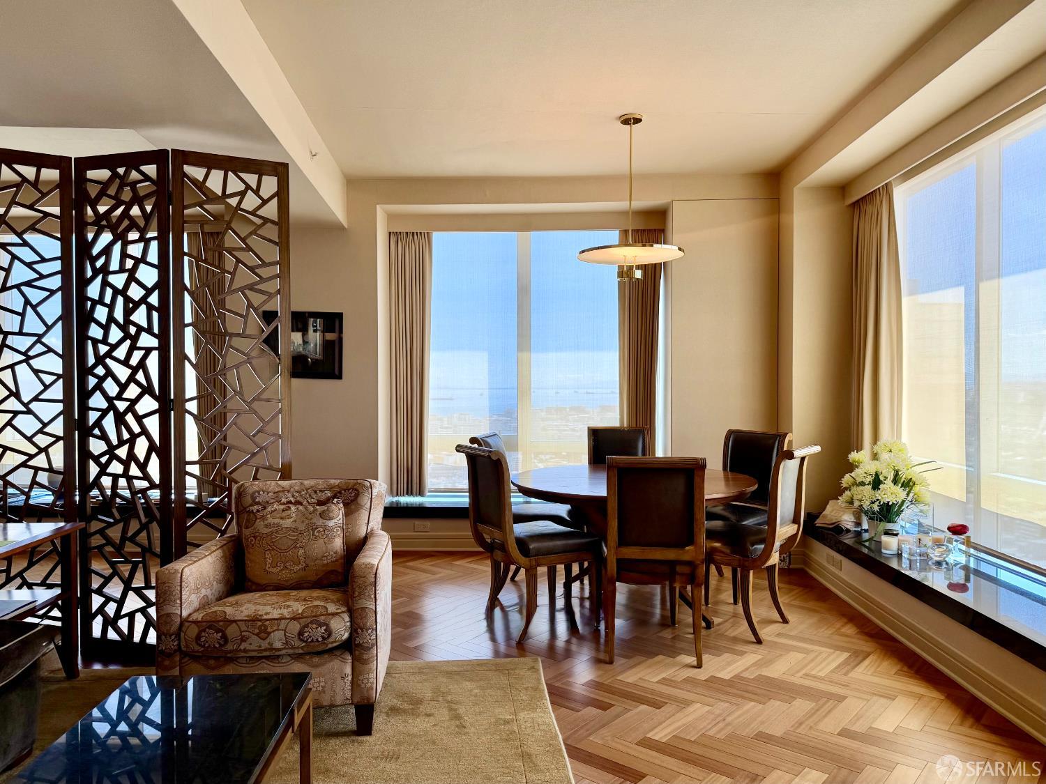 Photo #5: 426127879 Listing: Photo #5