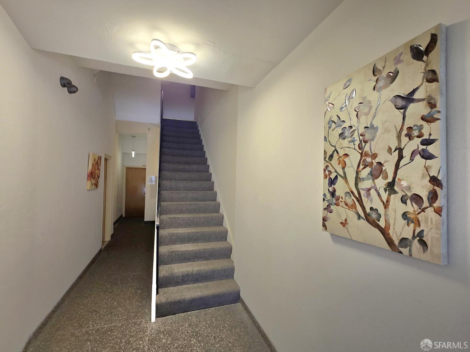 Photo #3: 426137397 Listing: Photo #3