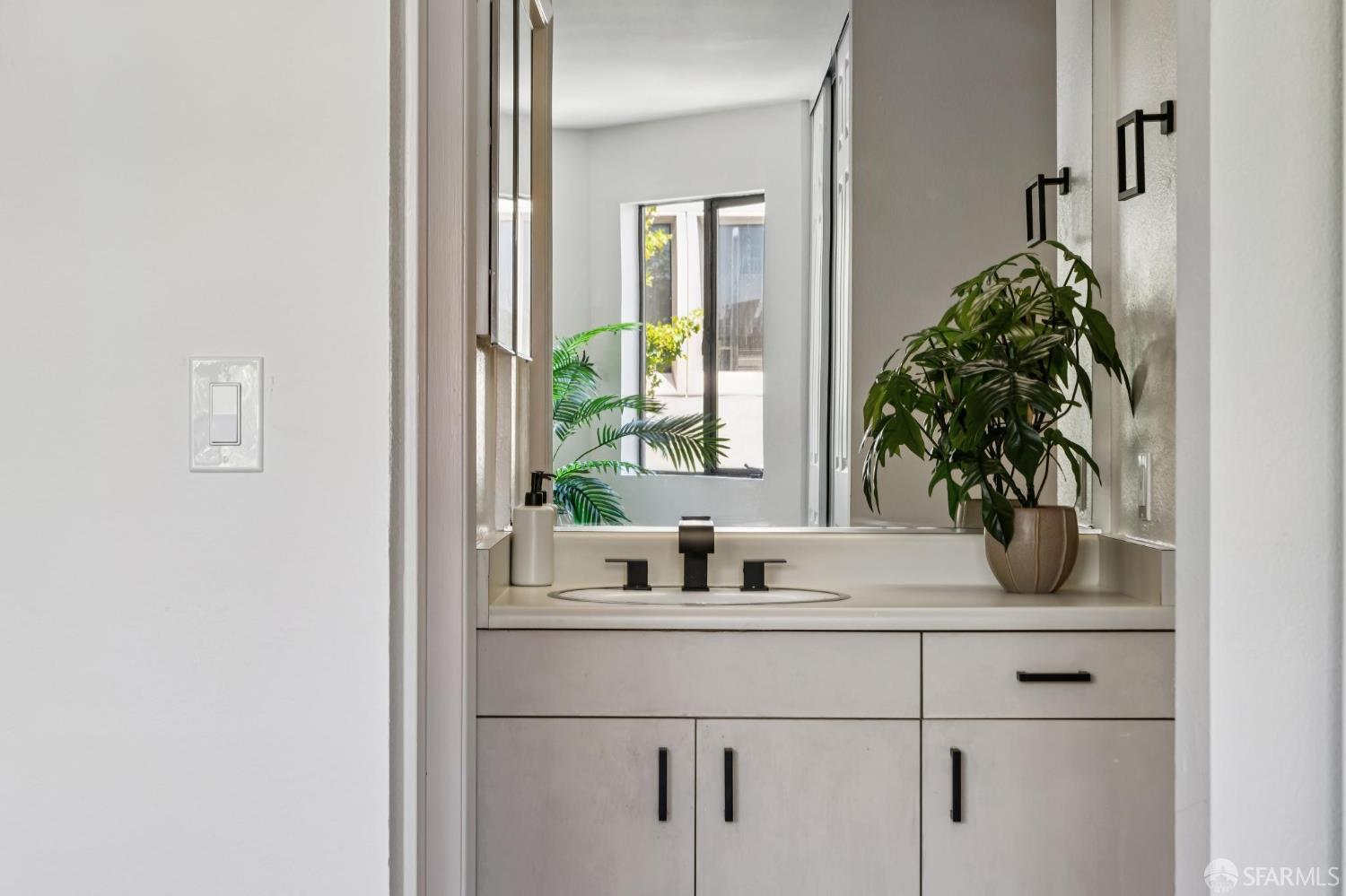 Photo #33: 426138212 Listing: Photo #33